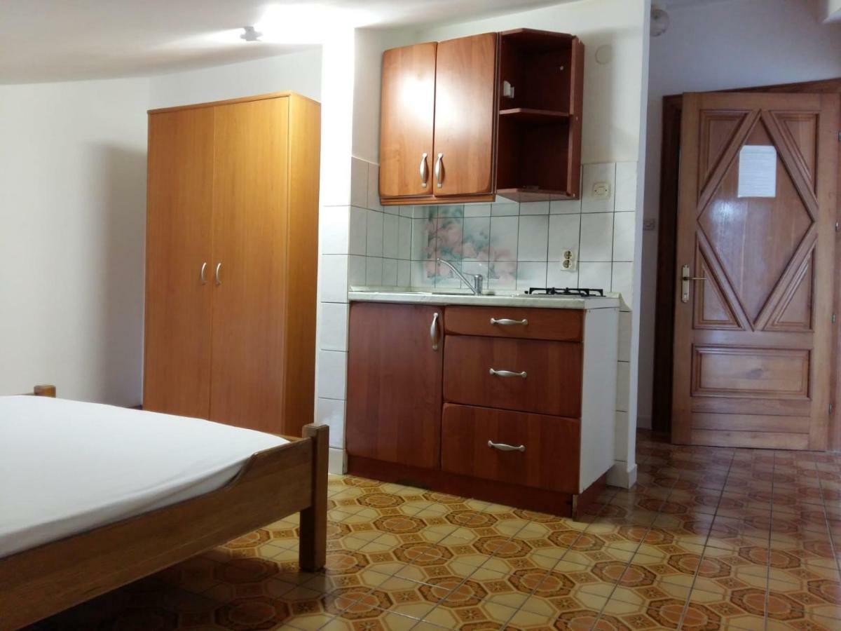 Apartments Villa Cherry Novalja Luaran gambar