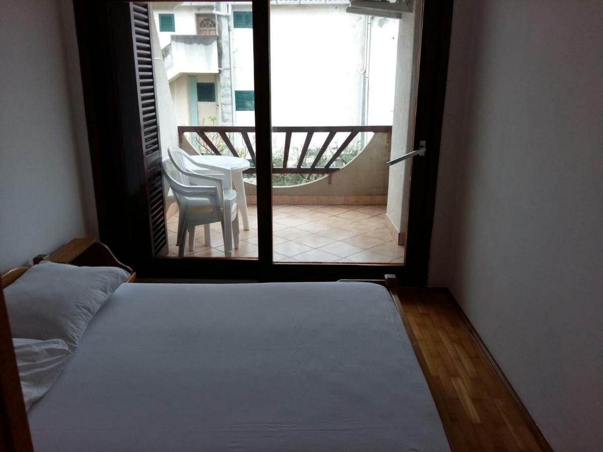 Apartments Villa Cherry Novalja Luaran gambar