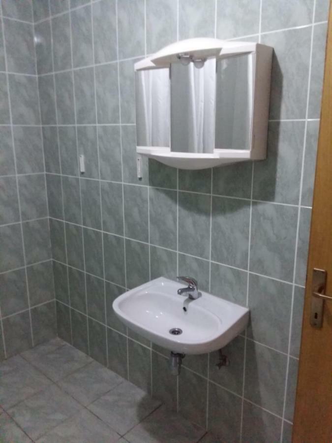 Apartments Villa Cherry Novalja Luaran gambar